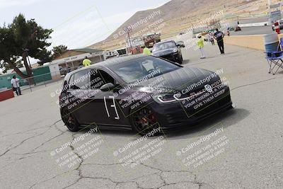 media/Jun-01-2025-CalClub SCCA (Sun) [[eae223c5dd]]/Around pit/